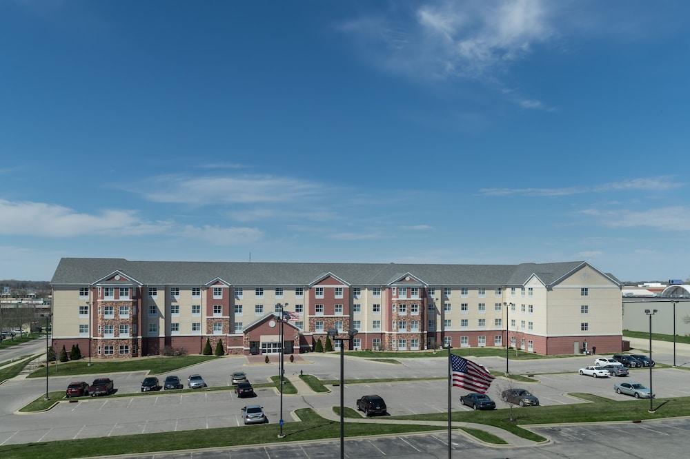 Homewood Suites By Hilton Cedar Rapids-North Exterior foto